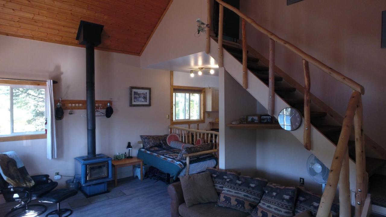Yellow Dog Lodge, Inc. Yellowknife Εξωτερικό φωτογραφία